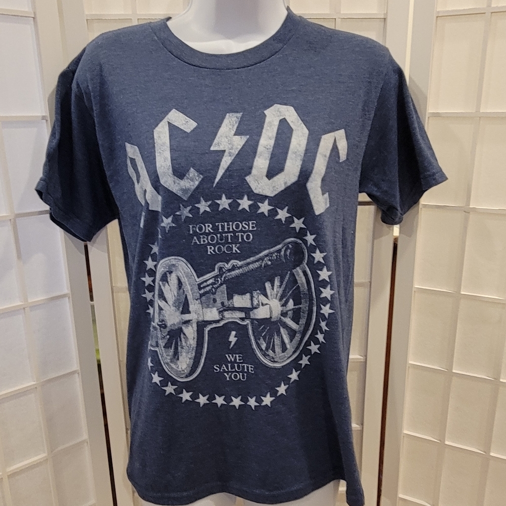 🍂EUC~ AC/DC SHIRT